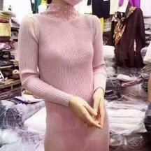 立領(lǐng)釘珠針織打底連衣裙