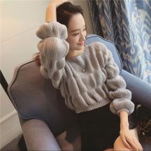 淑女風(fēng)泡泡圓領(lǐng)套頭毛衣