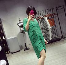 春裝新品 破洞鏤空不規(guī)則下擺圓領(lǐng)短袖針織連衣裙 女