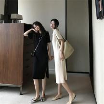 中長(zhǎng)款貝殼紐扣針織裙